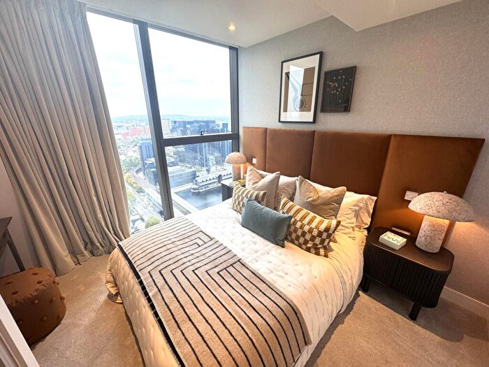 1 Bedroom Apartment For Sale In South Quay Plaza, E14
