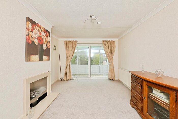 2 Bedroom Detached Bungalow For Sale In Byron Close, Dronfield, Sheffield, S18
