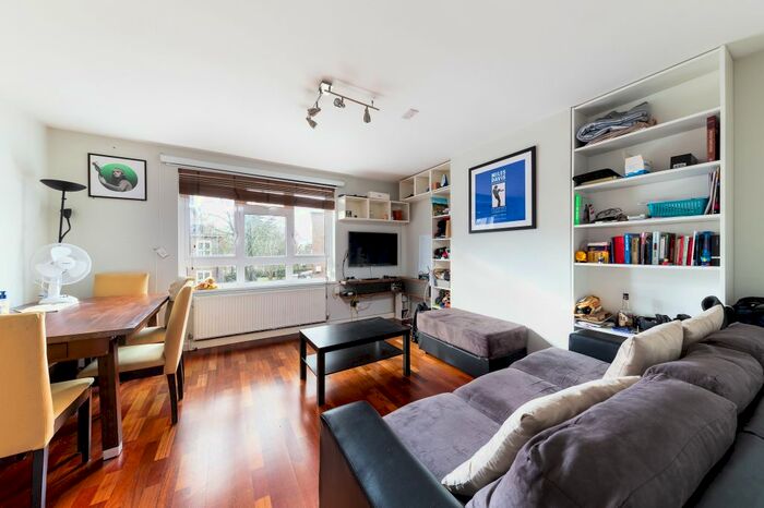 2 Bedroom Flat To Rent In Hanley Road, London, N4