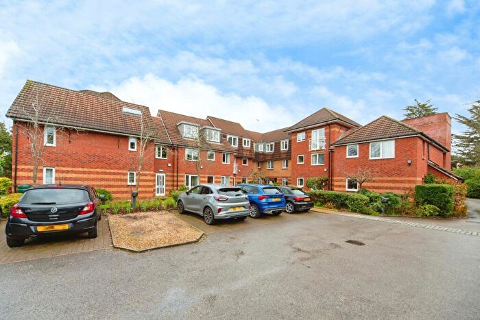 1 Bedroom Flat For Sale In Plymyard Avenue, Bromborough, Wirral, Merseyside, CH62