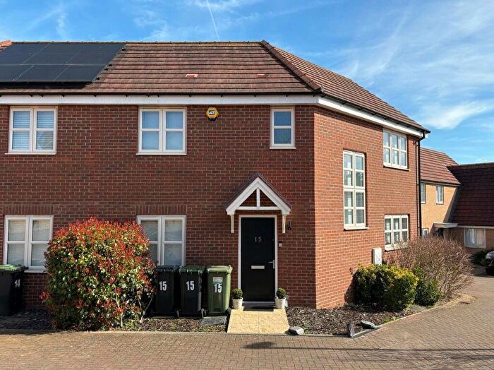 3 Bedroom Semi-Detached House For Sale In Simms Place, Potton, Sandy, SG19