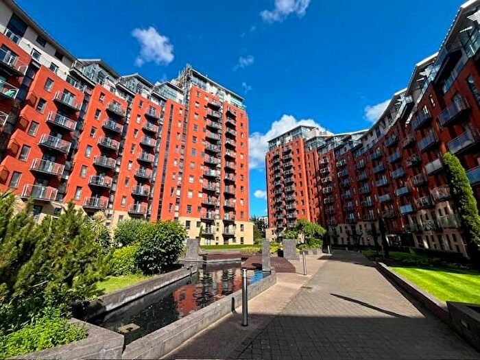 2 Bedroom Apartment To Rent In Gotts Road, Leeds, LS12