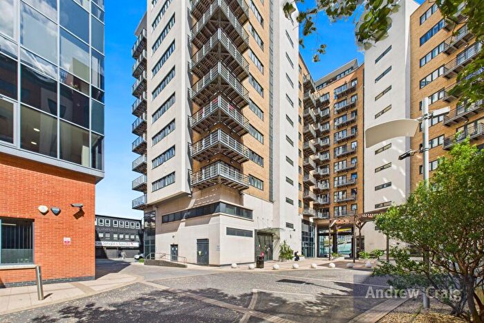 2 Bedroom Apartment For Sale In , The Bar, St. James Gate, NE1