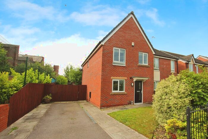 3 Bedroom Semi-Detached House To Rent In Exeter Road, Bootle, L20