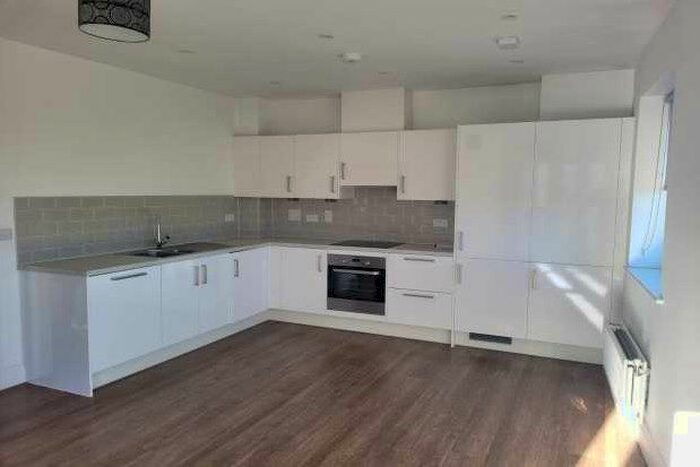 2 Bedroom Flat To Rent In Carey Lane, Waterlooville PO7