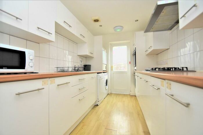 1 Bedroom Property To Rent In Harrow Road, Southsea, PO5