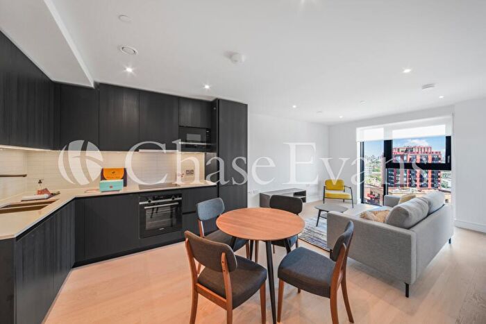 1 Bedroom Flat To Rent In Hewson Way, Elephant And Castle, London, SE17