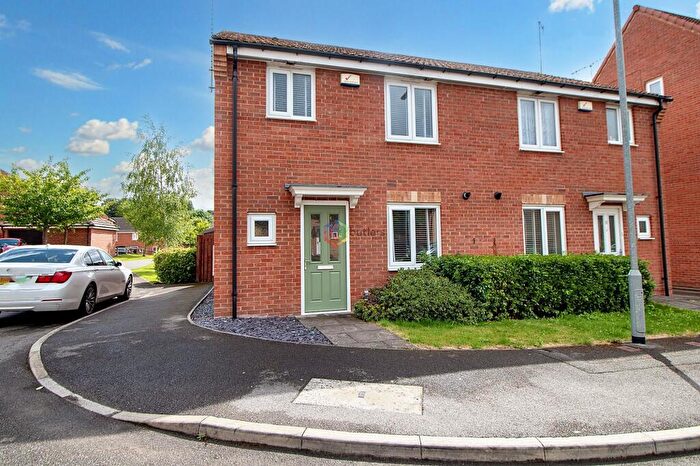 3 Bedroom Semi-Detached House For Sale In Rose Mead, Swallownest, S26