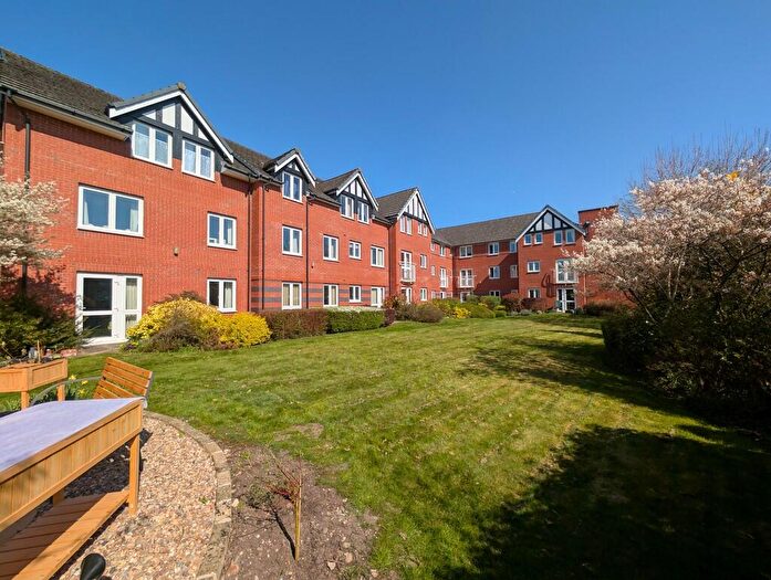 1 Bedroom Apartment For Sale In Chatsworth Court, Park View, DE6