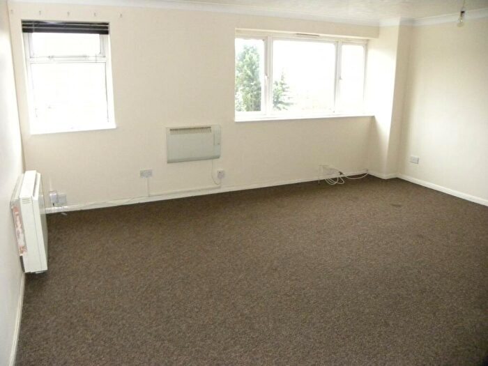 1 Bedroom Flat For Sale In Flat Mayfield Road, Dunstable, LU5
