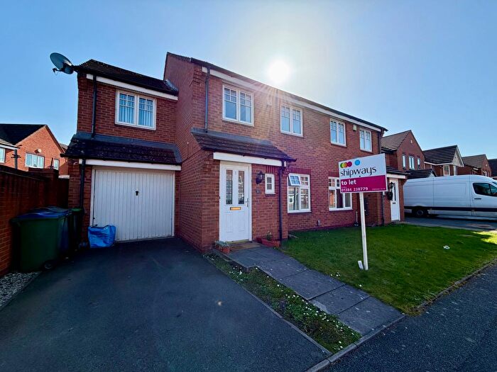 4 Bedroom Semi Detached House To Rent In Lissimore Drive, Tipton, DY4