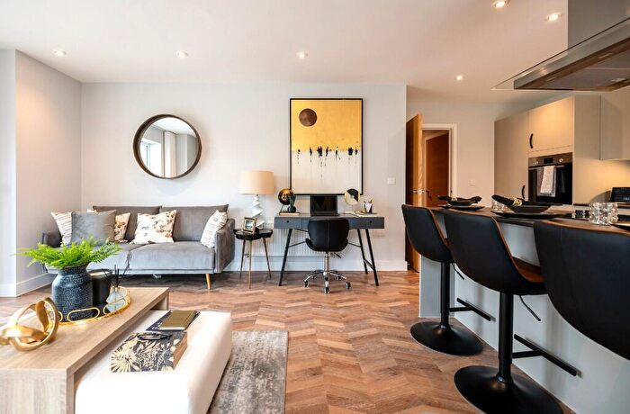 2 Bedroom Apartment For Sale In Mulberry Park, Mulberry Way, BA2