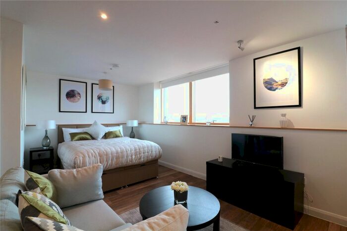 Studio To Rent In Berkshire House, Queen Street, Maidenhead, Berkshire, SL6