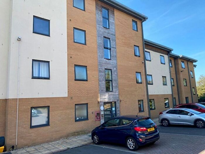 2 Bedroom Flat To Rent In Weavers Mill Close, Mill Court Weavers Mill Close, BS5