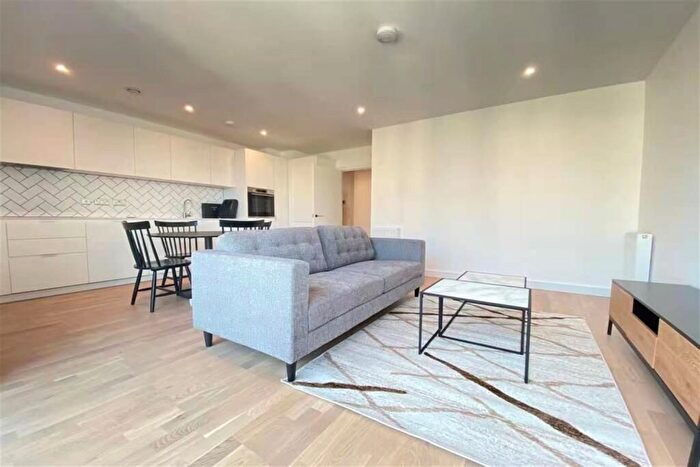 1 Bedroom Flat To Rent In Watson House, Southall, UB1