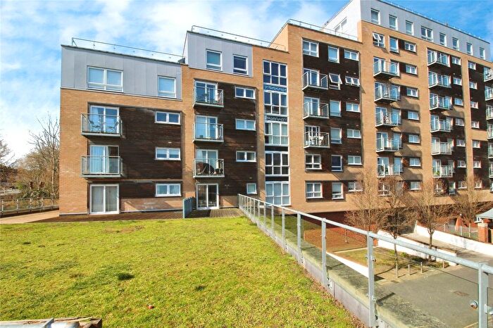 1 Bedroom Flat To Rent In Cherrydown East, Basildon, SS16