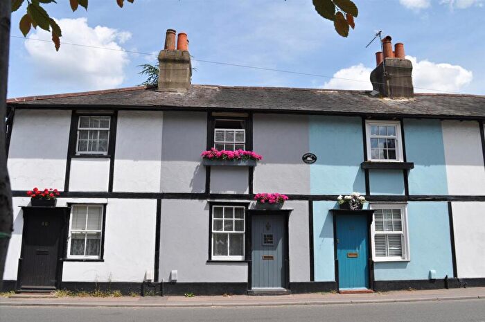 1 Bedroom Terraced House For Sale In Woodfield Lane, Ashtead, KT21