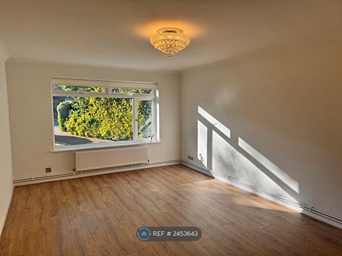 2 Bedroom Flat To Rent In Purdey Court, Worcester Park, KT4