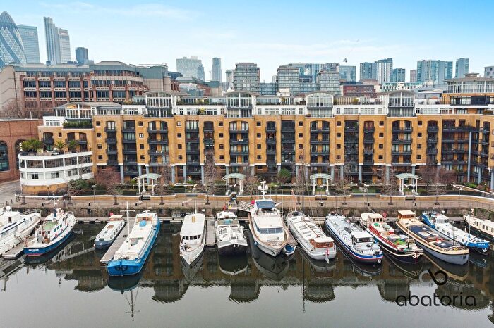 2 Bedroom Flat To Rent In Star Place, St Katharine Docks, E1W