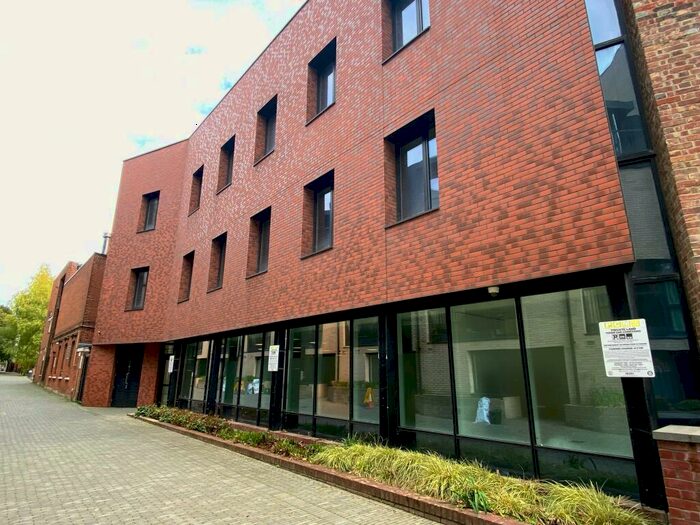 2 Bedroom Flat To Rent In Cannon Mews, Chelmsford, CM1