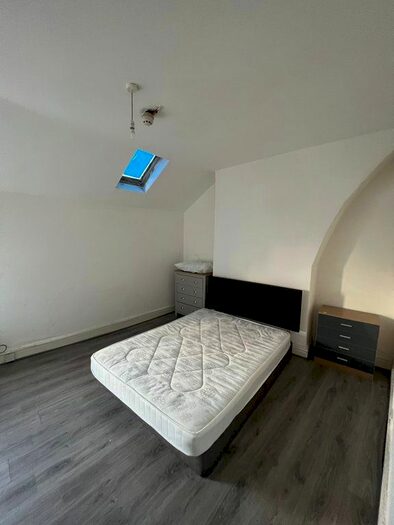 1 Bedroom Studio To Rent In Woodlands Street, Manchester, M8