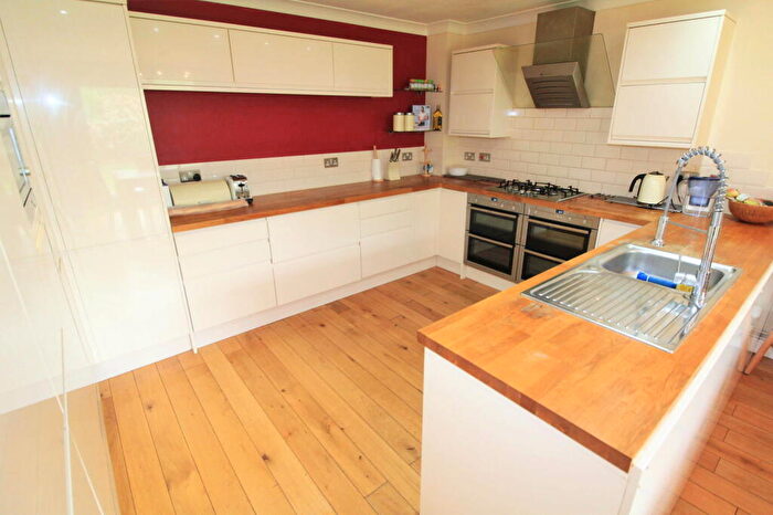 5 Bedroom Detached House For Sale In High Park Crescent, Sedgley, DY3
