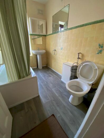 3 Bedroom Terraced House To Rent In Clarence Avenue, Ilford, IG2