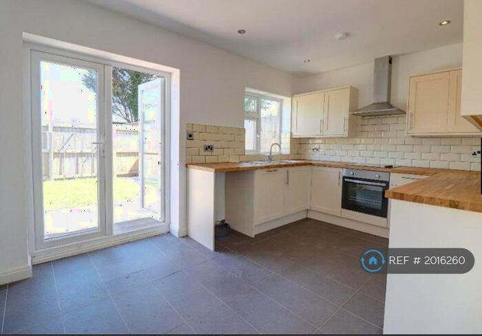 2 Bedroom Semi-Detached House To Rent In Stamford Road, Southport, PR8
