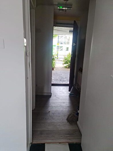 Studio To Rent In Caernarvon Cl Mitcham, London, CR4