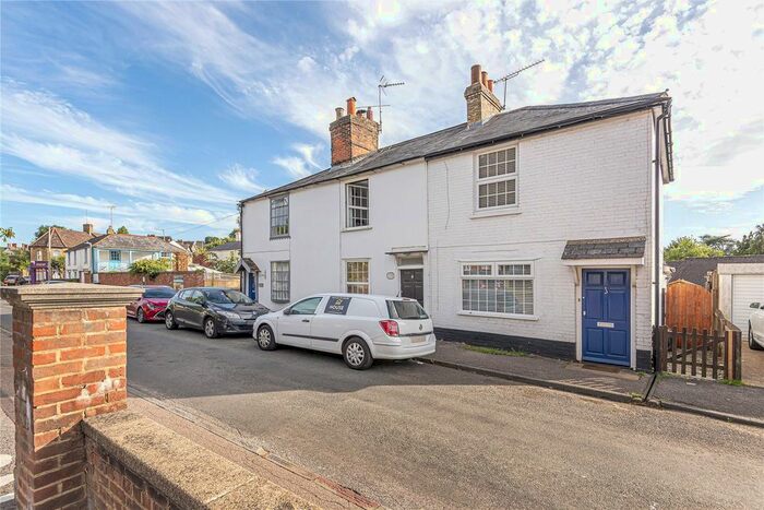 2 Bedroom End Of Terrace House To Rent In Bradbourne Road, Sevenoaks, Kent, TN13
