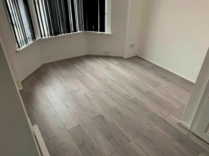 2 Bedroom Flat To Rent In Mackintosh Place, Cardiff, CF24