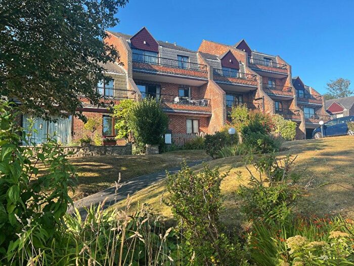 2 Bedroom Flat For Sale In Park Road, Swanage, Dorset, BH19