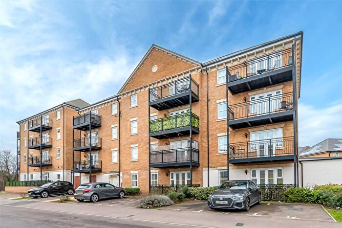 2 Bedroom Flat For Sale In Richmer Road, Erith, DA8