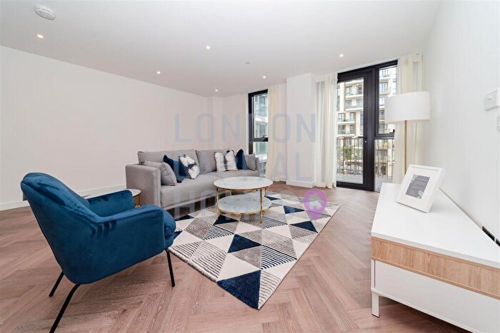 2 Bedroom Apartment To Rent In Merino Gardens, London, E1W