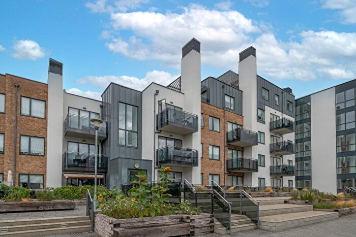 2 Bedroom Apartment For Sale In Horley, RH6