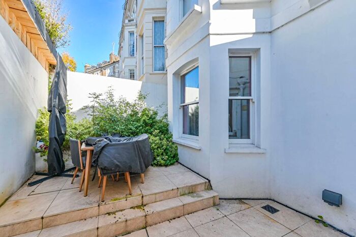 3 Bedroom Flat For Sale In Elgin Avenue, Maida Vale, London, W9