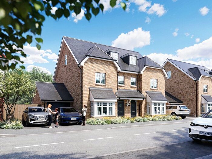 4 Bedroom Semi-Detached House For Sale In Ively Road, Fleet, GU51