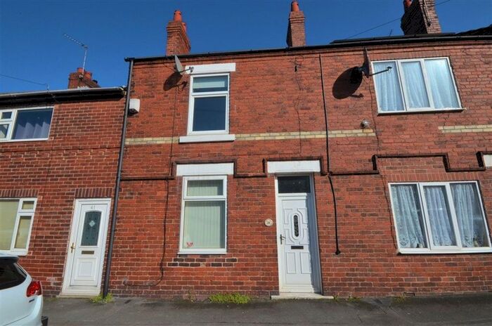 2 Bedroom Terraced House To Rent In King Street, Pontefract, WF8