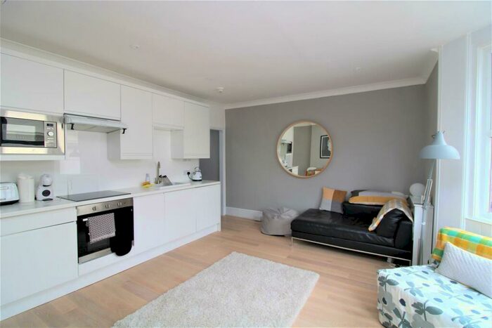 1 Bedroom Flat To Rent In Montpelier Place, Brighton, BN1