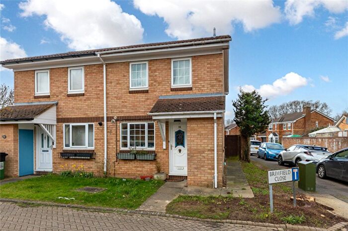 3 Bedroom Semi Detached House For Sale In Brimfield Close, Luton, Bedfordshire, LU2