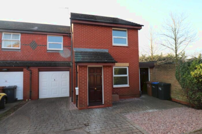 3 Bedroom Semi-Detached House To Rent In Tate Grove, Hardingstone, NN4