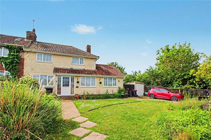 3 Bedroom End Of Terrace House For Sale In Old Station Road, Halesworth, Suffolk, IP19