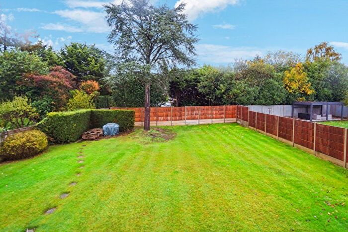 5 Bedroom Detached House To Rent In Foley Close, Beaconsfield, Buckinghamshire, HP9