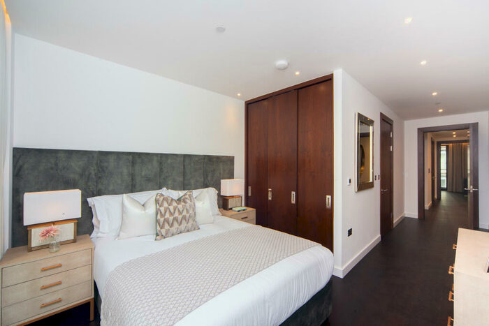 2 Bedroom Apartment To Rent In Thornes House, Nine Elms, London, SW11