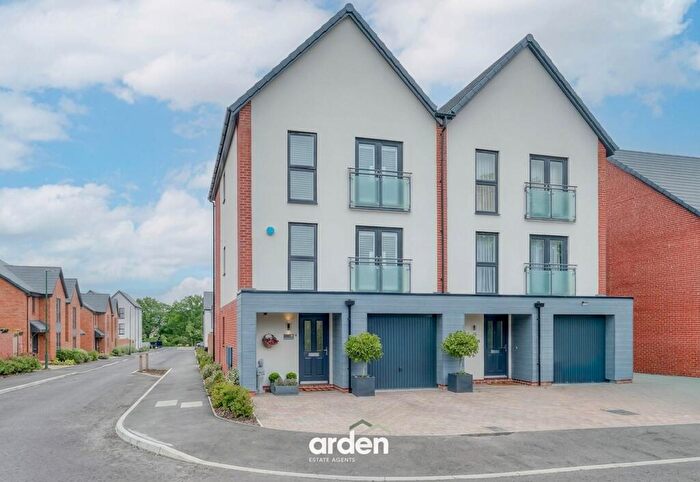 4 Bedroom Town House For Sale In Brambles Crescent, Shirley, B90