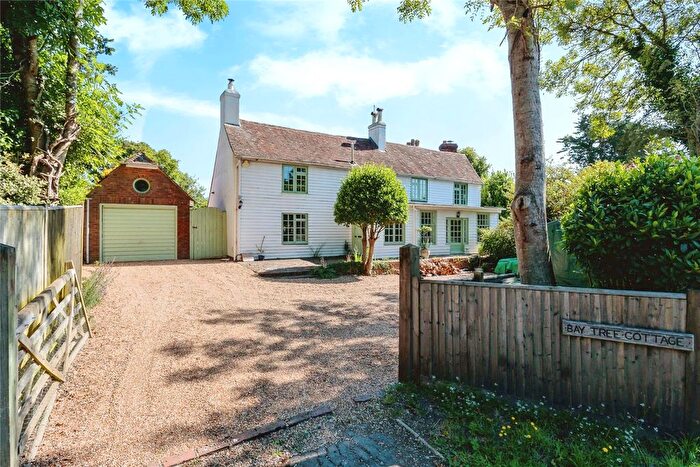 3 Bedroom Link Detached House For Sale In Rye Road, Sandhurst, Cranbrook, Kent, TN18