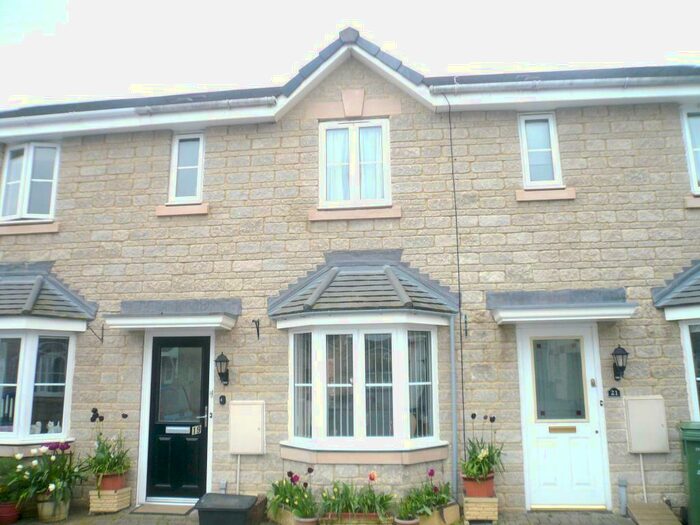 2 Bedroom House To Rent In Newbury Avenue, Calne, SN11