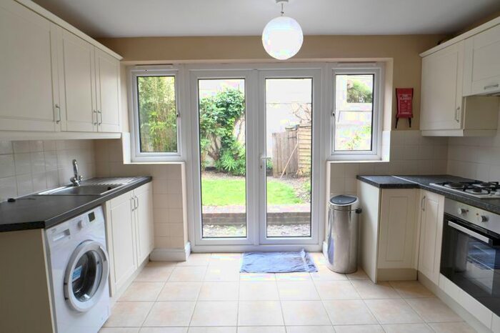 4 Bedroom Property To Rent In Park Crescent Road, Brighton, BN2