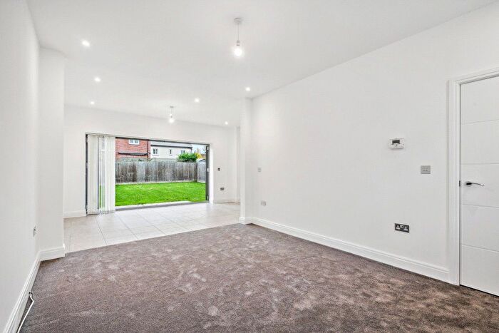 5 Bedroom Detached House For Sale In The Hunsden, Heyford Fields, Heyford Park, Upper Heyford, Bicester, OX25