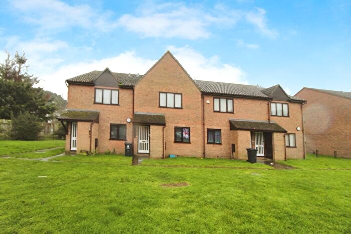 1 Bedroom Flat For Sale In Saxmundham Way, Clacton-On-Sea, CO16